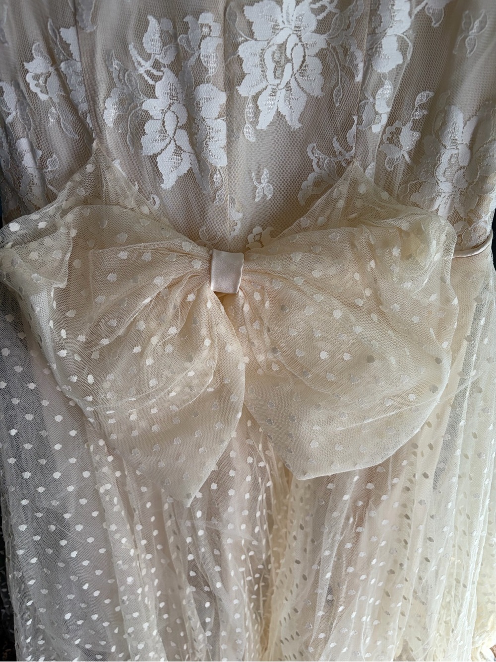 Lorrie Kabala vintage wedding dress! Collectable edition. - Picture 4 of 10